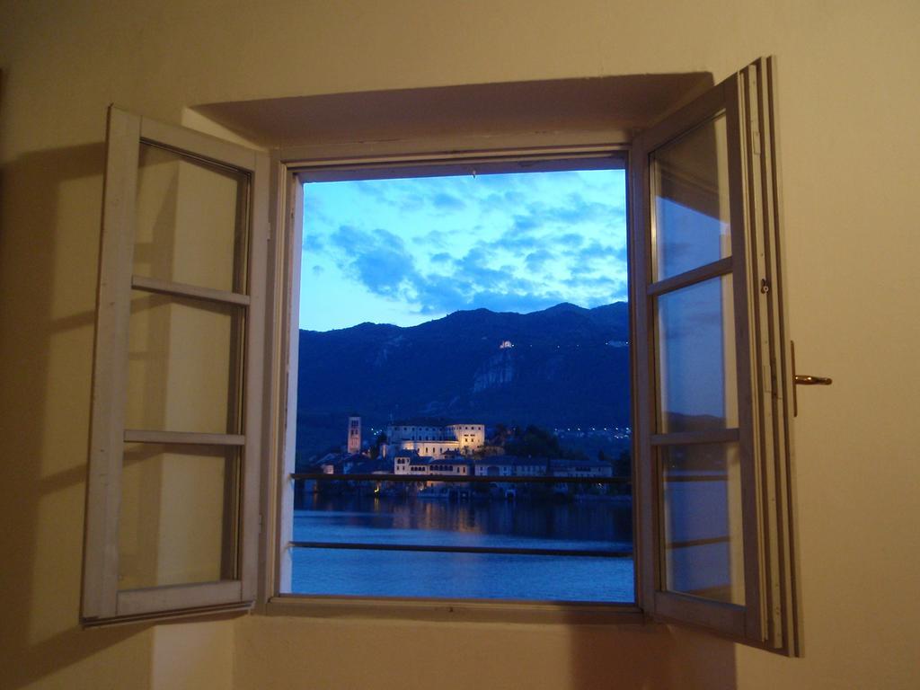 -Ortaflats- Appartamento Belvedere Orta San Giulio Quarto foto